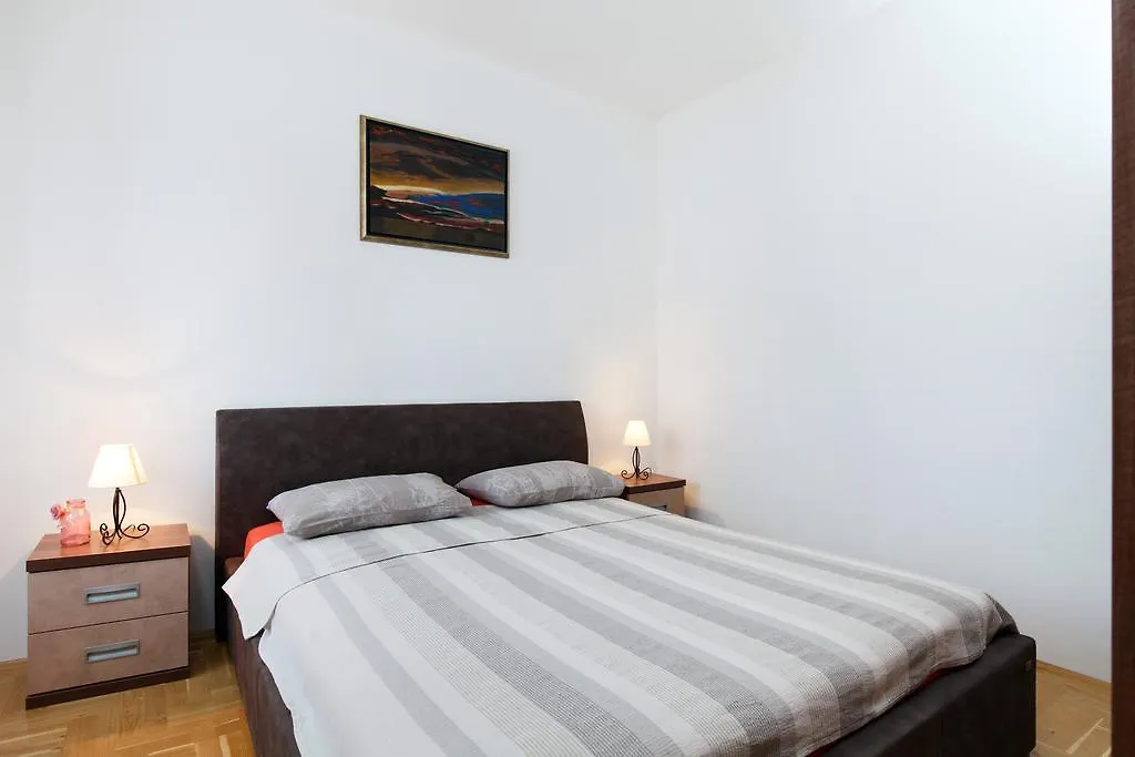 Casa de Férias Villa Luna Sutomiscica Croácia