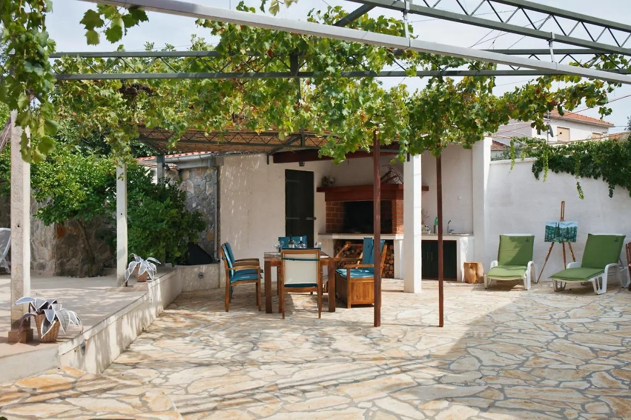 Villa Luna Sutomiscica Croácia